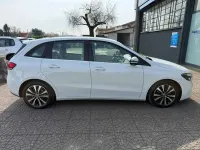 Usata Mercedes B180 116 CV (85 kW) 2021 Bianco Utilitaria