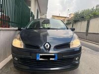 Usata Renault Clio II Privilege 75 CV (55 kW) 2007 Berlina