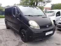 Usata Nissan Primastar 100 CV (73 kW) 2003 Nero Monovolume