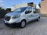 Usata Renault Trafic Zen 150 CV (110 kW) 2023 Argento Monovolume
