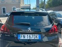 Usata Peugeot 2008 99 CV (72 kW) 2017 SUV