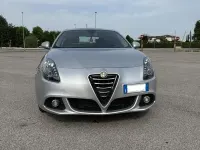 Usata Alfa Romeo Giulietta Distinctive 109 CV (80 kW) 2015 Grigio Utilitaria