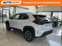 Usata Toyota Yaris Cross Lounge 116 CV (85 kW) 2022 Bianco SUV