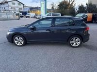 Usata VW Golf VIII Life 116 CV (85 kW) 2022 Urano grey Berlina