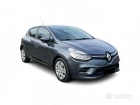 Usado Renault Clio IV 90 CV (66 kW) 2016 Gris Utilitario