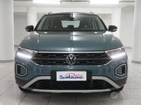 Usata VW T-Roc Life 115 CV (84 kW) 2023 Grigio SUV