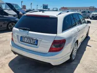 Usata Mercedes C220 Avantgarde 170 CV (125 kW) 2009 Bianco Station wagon