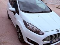 Usata Ford Fiesta Sport 92 CV (67 kW) 2015 Bianco Berlina