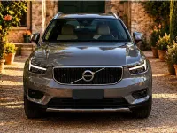 Usata Volvo XC40 Business Edition 150 CV (110 kW) 2020 Grigio SUV