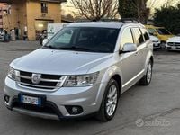 Usata Fiat Freemont Lounge 170 CV (125 kW) 2012 Grigio SUV