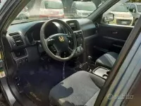 Usata Honda CR-V LS 140 CV (102 kW) 2005 Argento SUV