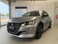 Usata Peugeot 208 GT 101 CV (74 kW) 2023 Grigio Utilitaria