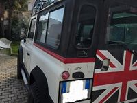 Usata Land Rover Defender 122 CV (89 kW) 2000 Bianco Station wagon
