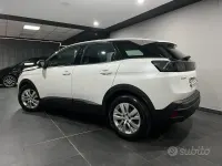 Usata Peugeot 3008 Active 131 CV (96 kW) 2022 Bianco SUV