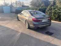 Usata BMW 730 265 CV (194 kW) 2016 Argento Berlina