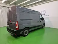 Usata Renault Master 150 CV (110 kW) 2023 Grigio Monovolume