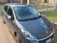 Usata Peugeot 208 Allure 82 CV (60 kW) 2017 Grigio Utilitaria