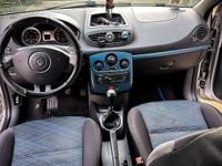 Usado Renault Clio II 82 CV (60 kW) 2008 Gris Utilitario