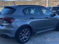 Usata Fiat Tipo Cross 100 CV (73 kW) 2021 Grigio Berlina