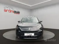 Nieuw VW T-Roc R-line 150 PK (110 kW) 2026 Zwart SUV