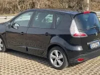 Usata Renault Scénic III 110 CV (80 kW) 2014 Bluazzurro Monovolume