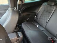 Usata Opel Astra GTC 165 CV (121 kW) 2012 Bianco Coupé