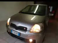 Usata Toyota Yaris 105 CV (77 kW) 2003 Grigio Berlina