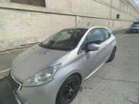Usata Peugeot 208 Access 68 CV (50 kW) 2012 Grigio Utilitaria