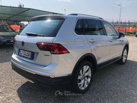 Usata VW Tiguan Life 150 CV (110 kW) 2022 Argento SUV