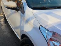 Usata Peugeot 208 Active 92 CV (67 kW) 2013 Bianco Utilitaria