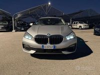 Usata BMW 118 Advantage 140 CV (102 kW) 2021 Grigio Utilitaria