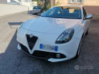Usata Alfa Romeo Giulietta Business 120 CV (88 kW) 2017 Bianco Utilitaria