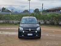 Usata Renault Twingo SE 70 CV (51 kW) 2017 Nero Utilitaria
