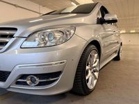 Usata Mercedes B180 Chrome 116 CV (85 kW) 2009 Argento Monovolume