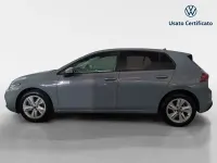 Usata VW Golf VIII Life 116 CV (85 kW) 2022 Utilitaria