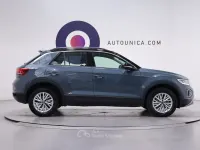 Usata VW T-Roc Life 150 CV (110 kW) 2023 Blu SUV