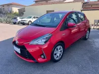 Usata Toyota Yaris Hybrid Active 73 CV (53 kW) 2018 Rosso Berlina