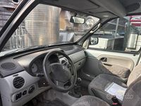 Usado Renault Kangoo 84 CV (61 kW) 2003 Gris Monovolumen