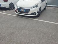Usata Peugeot 208 2016 Bianco Utilitaria
