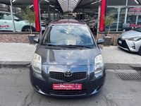 Usata Toyota Yaris 90 CV (66 kW) 2008 Grigio Berlina