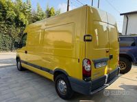 Usata Renault Master 120 CV (88 kW) 2007 Giallo Berlina