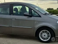 Gebraucht Lancia Musa S 95 PS (69 kW) 2011 Grau Van / Kleinbus