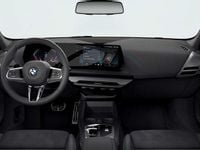 Ny BMW 118 150 HK (110 kW) 2025 Vit Halvkombi