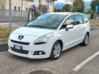 Usata Peugeot 5008 115 CV (84 kW) 2012 Bianco Monovolume