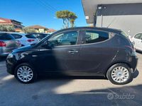 Usata Lancia Ypsilon Silver 69 CV (50 kW) 2015 Nero Utilitaria