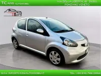Usata Toyota Aygo 68 CV (50 kW) 2008 Argento Utilitaria