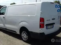 Usata Peugeot Traveller 2021 Bianco Monovolume
