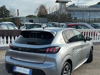 Usata Peugeot 208 Allure 100 CV (73 kW) 2023 Grigio Utilitaria