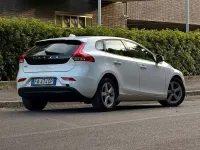 Usata Volvo V40 Kinetic 114 CV (83 kW) 2015 Bianco Berlina