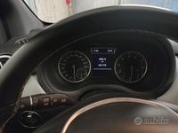 Usata Mercedes B180 2012 Grigio Monovolume